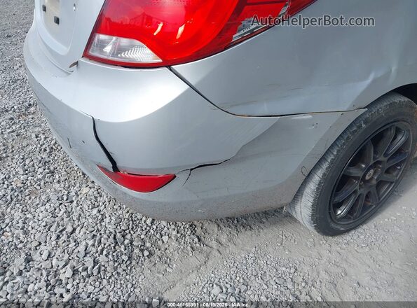 KMHCT4AE1HU203310 2017 HYUNDAI ACCENT Silver Vista interior trasera
