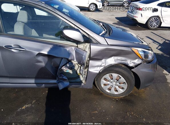 KMHCT4AE3GU017704 2016 HYUNDAI ACCENT Silver Front view