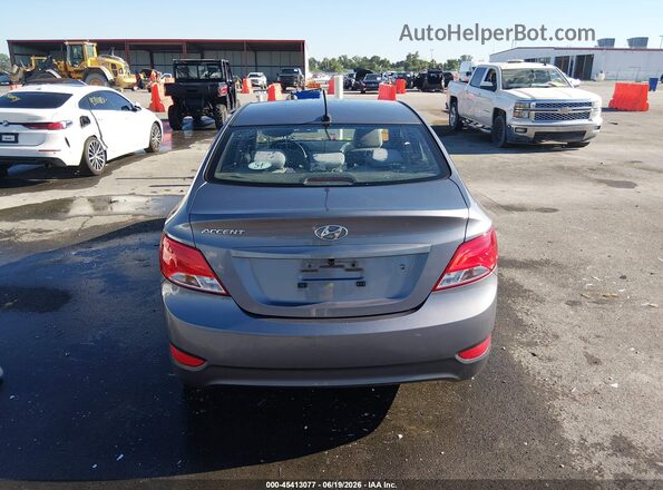 KMHCT4AE3GU017704 2016 HYUNDAI ACCENT Silver 