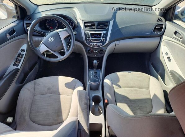 KMHCT4AE3GU096873 2016 HYUNDAI ACCENT Silver წინა პანელის ხედი