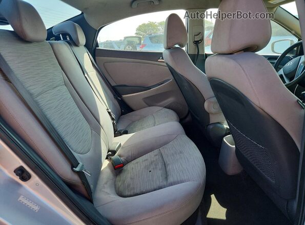 KMHCT4AE3GU096873 2016 HYUNDAI ACCENT Silver უკანა სავარძლების ხედი