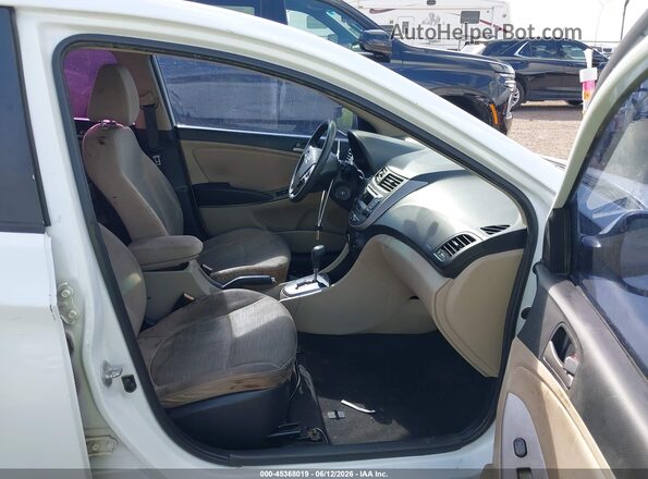 KMHCT4AE4GU085543 2016 HYUNDAI ACCENT Белый 
