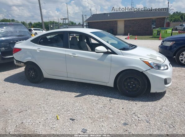 KMHCT4AE4HU201390 2017 HYUNDAI ACCENT White Vista interior de 360 grados