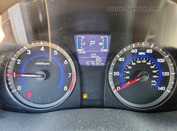 KMHCT4AE4HU363293 2017 HYUNDAI ACCENT White ხელსაწყოთა პანელის ხედი