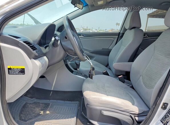 KMHCT4AE5GU060215 2016 HYUNDAI ACCENT Silver 