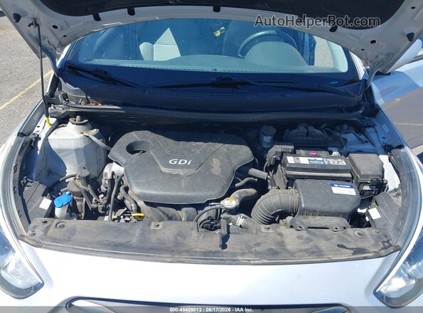 KMHCT4AE5GU103130 2016 HYUNDAI ACCENT Серебряный Вид сзади