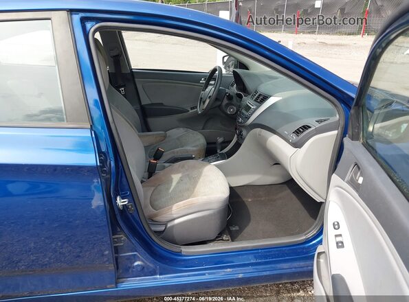KMHCT4AE5HU251828 2017 HYUNDAI ACCENT Blue Widok wnętrza z przodu