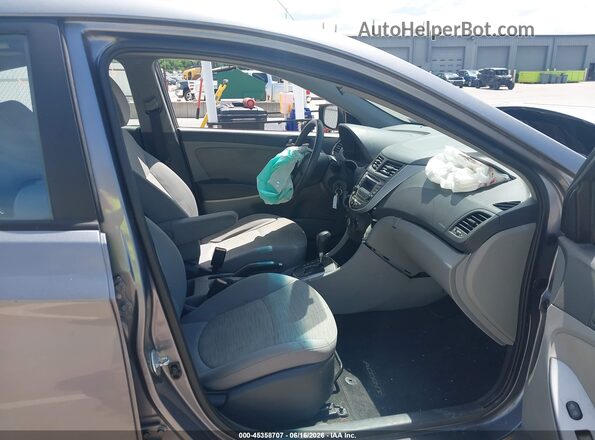 KMHCT4AE6GU063222 2016 HYUNDAI ACCENT Серый Вид салона спереди