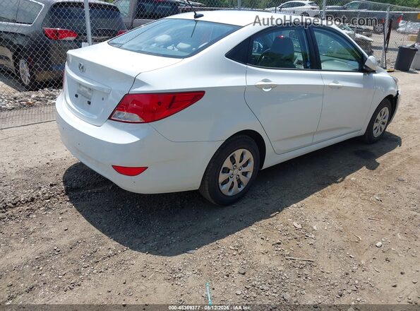 KMHCT4AE6HU276043 2017 HYUNDAI ACCENT White Trasero derecho