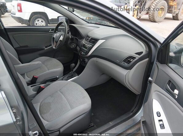 KMHCT4AE7HU381318 2017 HYUNDAI ACCENT Gray Widok wnętrza z przodu