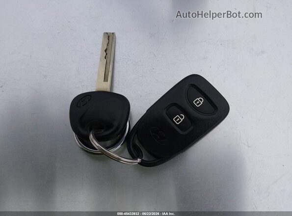 KMHCT4AE7HU381318 2017 HYUNDAI ACCENT Gray Widok deski rozdzielczej