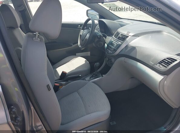KMHCT4AE8HU315120 2017 HYUNDAI ACCENT Gray Vista interior delantera