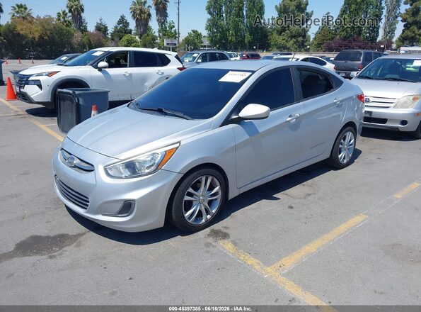 KMHCT4AE9HU196509 2017 HYUNDAI ACCENT Серебряный Передняя левая четверть