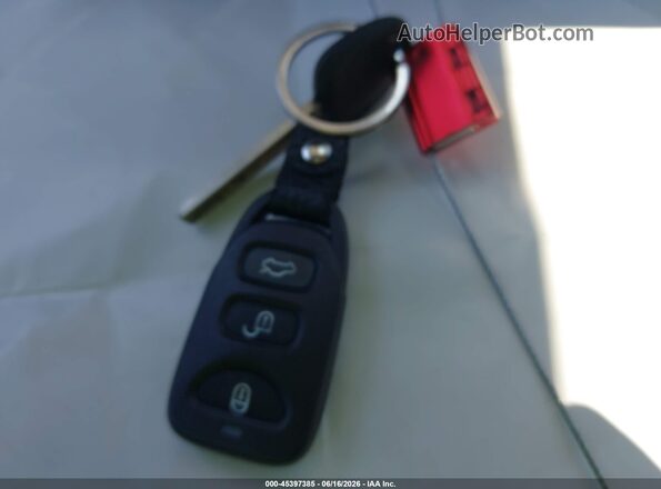 KMHCT4AE9HU196509 2017 HYUNDAI ACCENT Серебряный Вид панели приборов