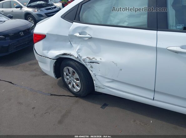 KMHCT4AE9HU271435 2017 HYUNDAI ACCENT White Вид спереду
