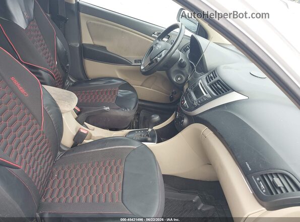 KMHCT4AE9HU334940 2017 HYUNDAI ACCENT White Front interior view