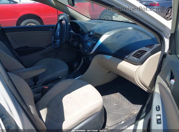 KMHCT4AEXGU028280 2016 HYUNDAI ACCENT Silver წინა სალონის ხედი