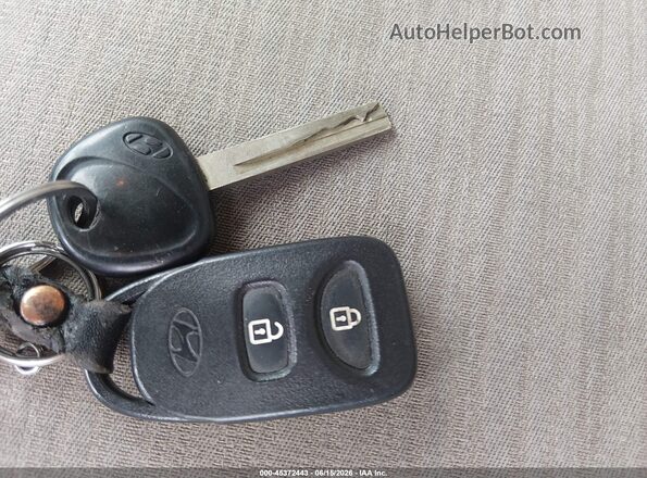 KMHCT4AEXGU986187 2016 HYUNDAI ACCENT Красный Вид панели приборов