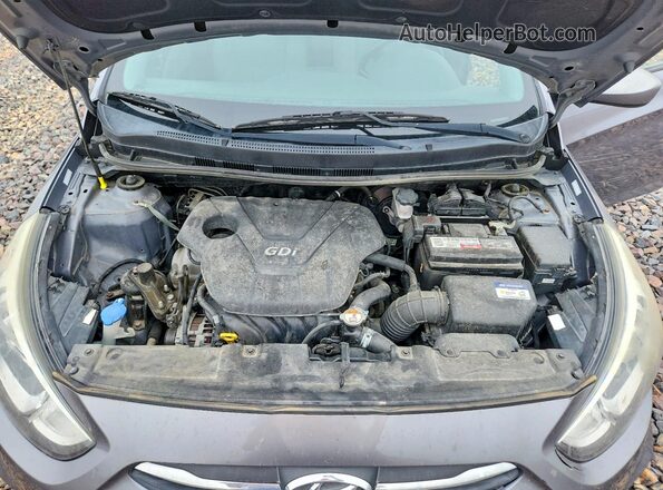 KMHCT4AEXGU989722 2016 HYUNDAI ACCENT Silver Սալոնի հետևի տեսք