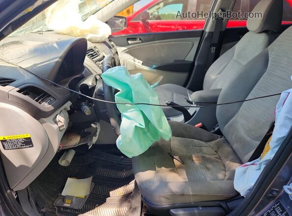 KMHCT4AEXHU184207 2017 HYUNDAI ACCENT Gray Вид салону спереду