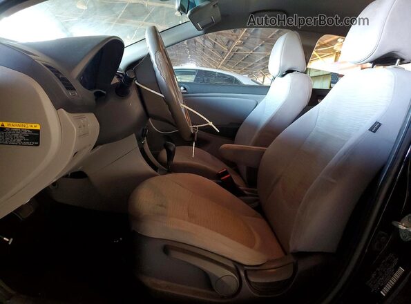 KMHCT4AEXHU337040 2017 HYUNDAI ACCENT Black Vista interior delantera