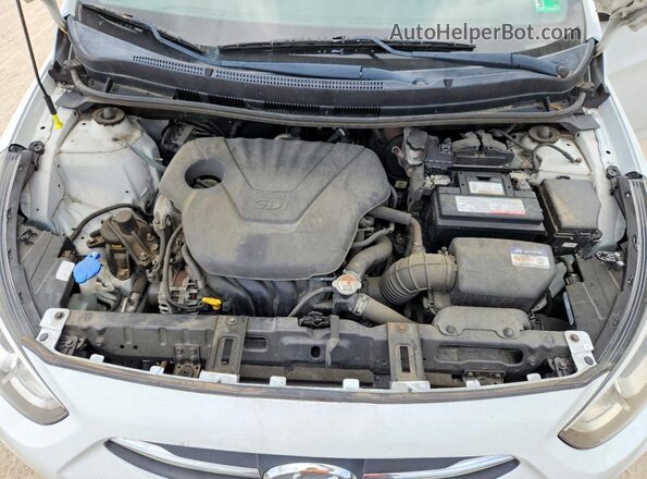 KMHCT5AE0HU341491 2017 HYUNDAI ACCENT White Սալոնի հետևի տեսք