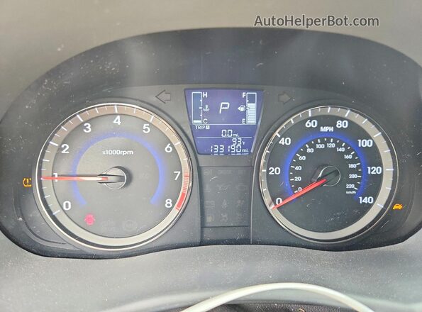 KMHCT5AE0HU341491 2017 HYUNDAI ACCENT White Սարքավորումների վահանակի տեսք