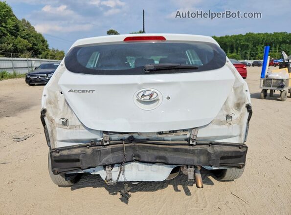 KMHCT5AE0HU341491 2017 HYUNDAI ACCENT White Հետևի տեսք