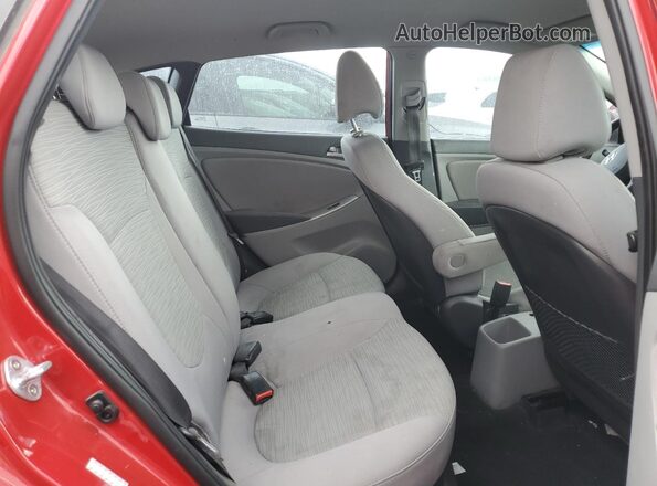 KMHCT5AE0HU344326 2017 HYUNDAI ACCENT Red უკანა სავარძლების ხედი