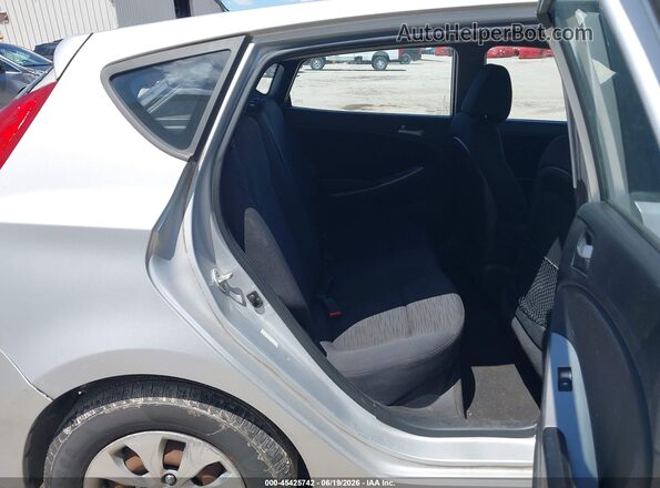 KMHCT5AE1GU257047 2016 HYUNDAI ACCENT Silver VIN կոդի պիտակի տեսք