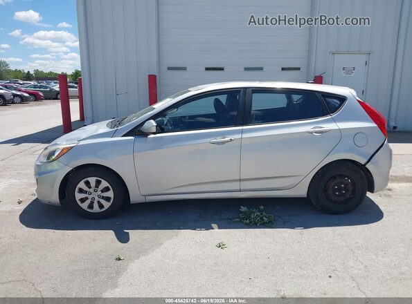 KMHCT5AE1GU257047 2016 HYUNDAI ACCENT Silver 