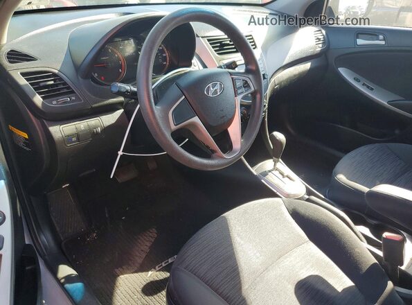 KMHCT5AE3GU288199 2016 HYUNDAI ACCENT Серебряный 