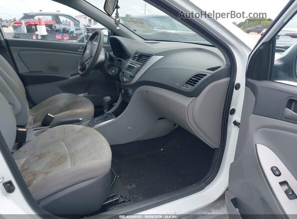 KMHCT5AE7GU248224 2016 HYUNDAI ACCENT White წინა სალონის ხედი