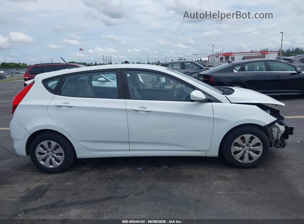 KMHCT5AE7GU248224 2016 HYUNDAI ACCENT White სალონის 360-გრადუსიანი ხედი