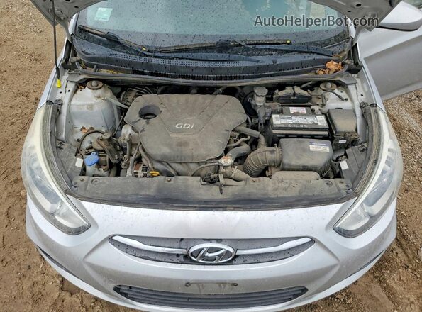 KMHCT5AE7GU274869 2016 HYUNDAI ACCENT Серебряный Вид задней части салона