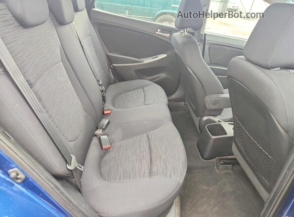 KMHCT5AE7HU313297 2017 HYUNDAI ACCENT Blue Widok tylnych siedzeń