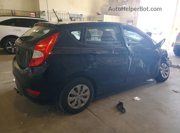 KMHCT5AE8HU326625 2017 HYUNDAI ACCENT Black 