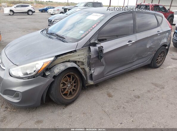 KMHCT5AE9HU301006 2017 HYUNDAI ACCENT Серый Вид спереди