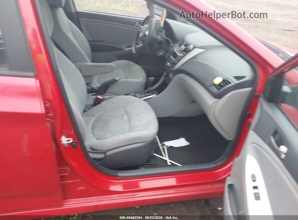 KMHCT5AEXHU343166 2017 HYUNDAI ACCENT Красный Вид салона спереди