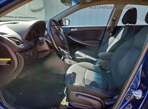 KMHCU5AE5HU333609 2017 HYUNDAI ACCENT Blue Widok wnętrza z przodu