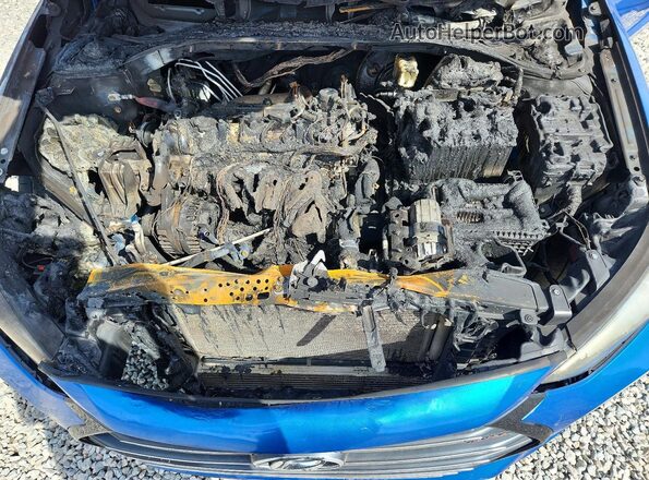 KMHD04LB1HU366510 2017 HYUNDAI ELANTRA Blue Rear interior view