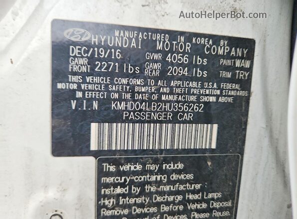 KMHD04LB2HU356262 2017 HYUNDAI ELANTRA White Vista del compartimento del motor