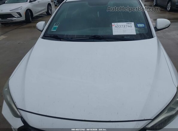 KMHD04LB2JU573283 2018 HYUNDAI ELANTRA Белый Вид спереди