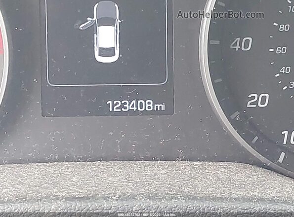 KMHD04LB2JU573283 2018 HYUNDAI ELANTRA Белый Вид задних сидений