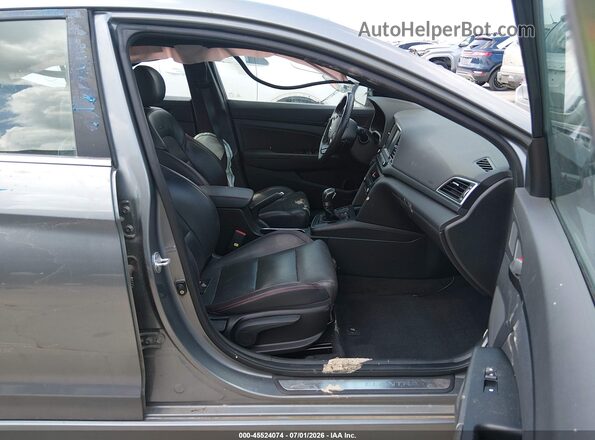 KMHD04LB6JU705283 2018 HYUNDAI ELANTRA Gray Вид салону спереду