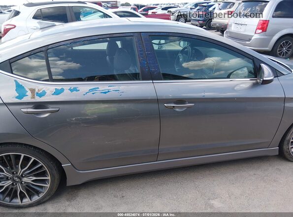 KMHD04LB6JU705283 2018 HYUNDAI ELANTRA Gray Вид задньої частини салону