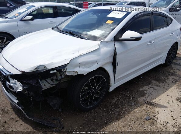 KMHD04LB6LU957912 2020 HYUNDAI ELANTRA White Front view
