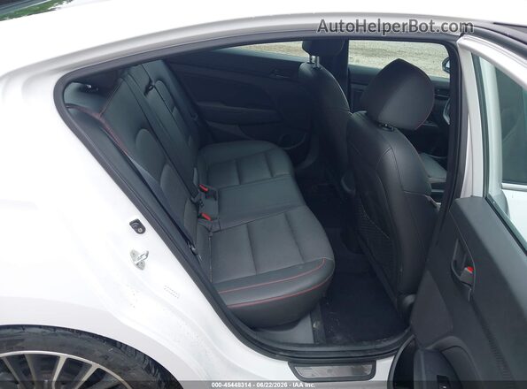 KMHD04LB8HU325937 2017 HYUNDAI ELANTRA White Вид наклейки з VIN-кодом