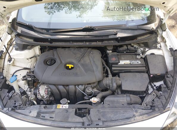 KMHD35LH0GU318416 2016 HYUNDAI ELANTRA GT White Հետևի տեսք