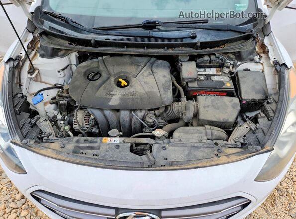 KMHD35LH2GU289484 2016 HYUNDAI ELANTRA White Սալոնի հետևի տեսք